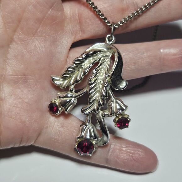 Vintage Red Aurora Borealis Crystal Floral Pendant Necklace Silver Tone 16" - Picture 1 of 15